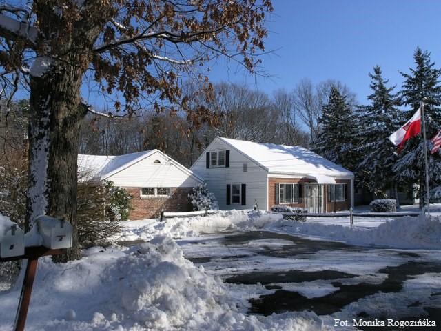 LOT11 North Scituate domHenryka 10XII2005.Fot MR